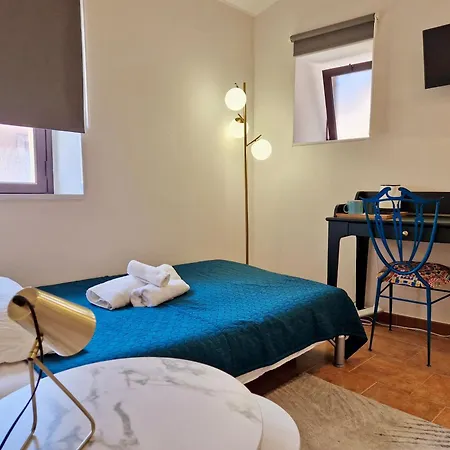 Dama Rooms-3